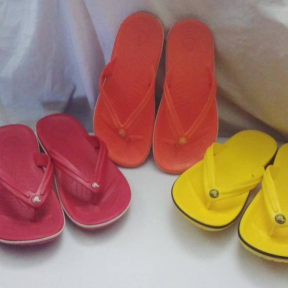 CROCS Shoes - Crocs Flip Flops Men 6 Woman 8